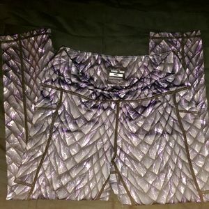 Constantly Varied Gear Dusk Dragon Scales Capri